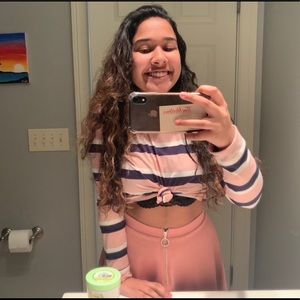 pink, blue and white long sleeve shirt